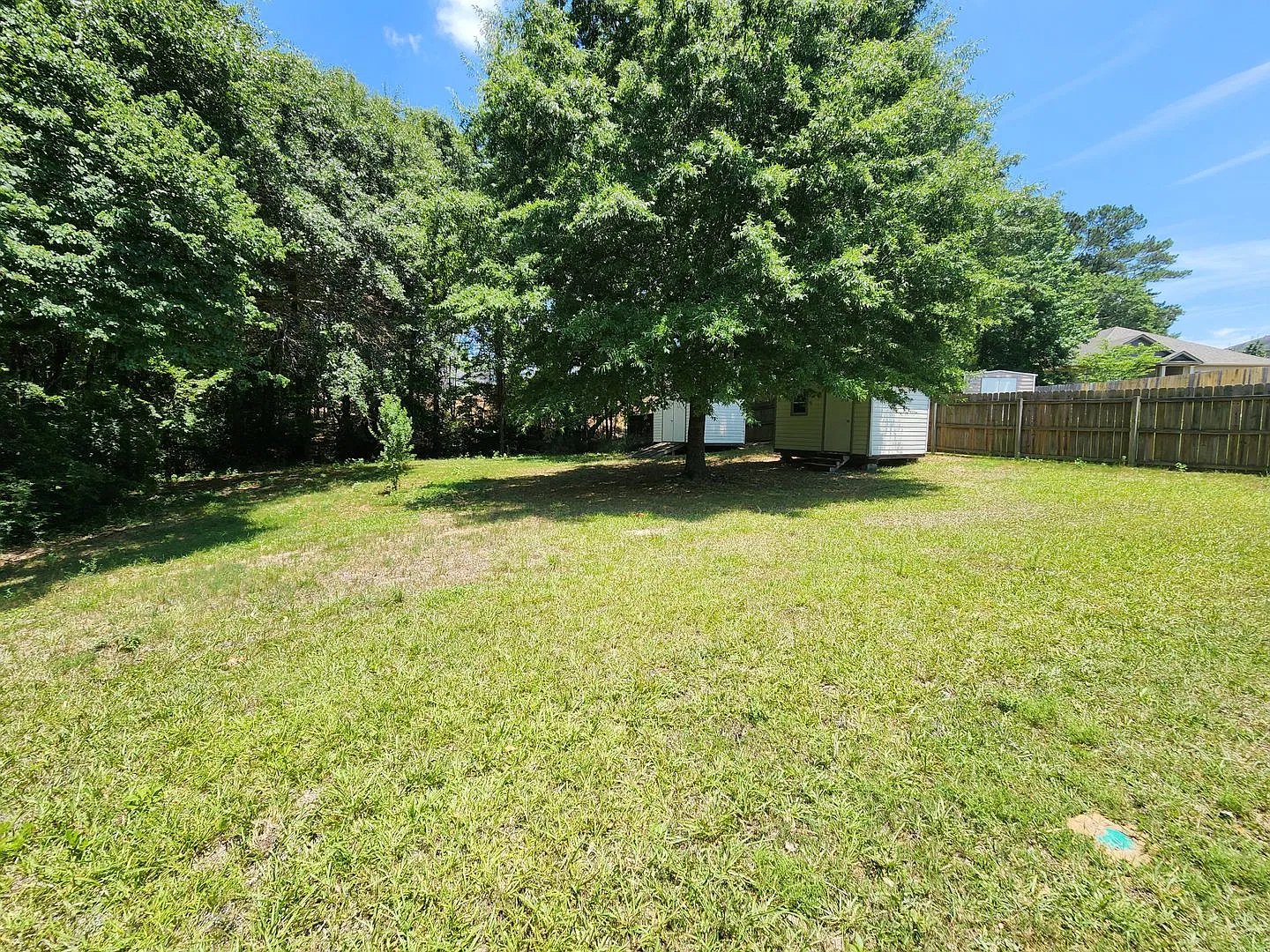3 Bedroom 2 Bath 2 Car Garage, North Columbus — Photo 4