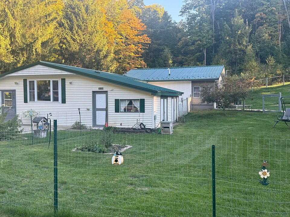 1st image of 109 Forest Trl