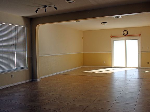 5th image of 1629 E Mesa Park Dr