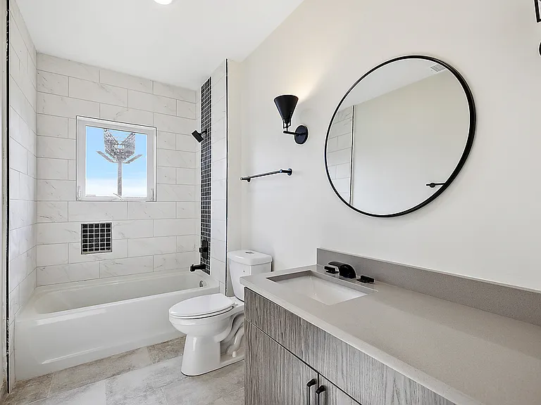 2623 Cochrane St #B — Photo 19
