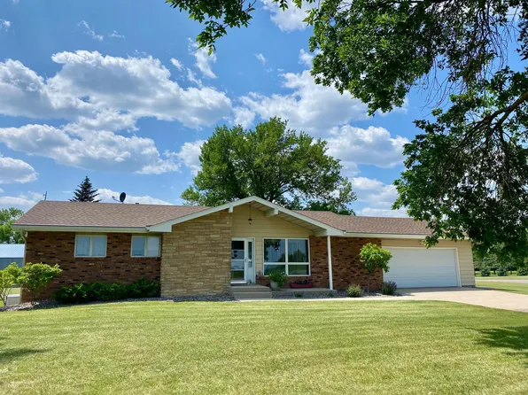 82341 County Road 5, Bird Island, MN 55310