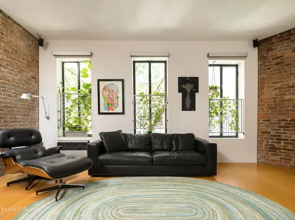 20 Renwick Street image 1 of 10