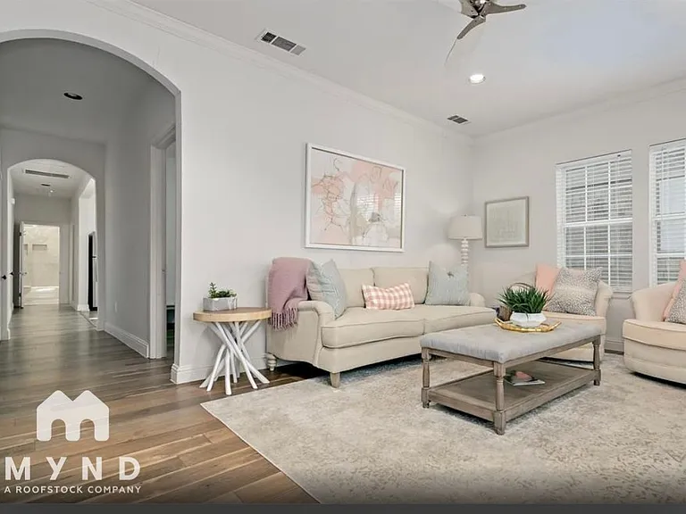 6024 Richmond Ave — Photo 3