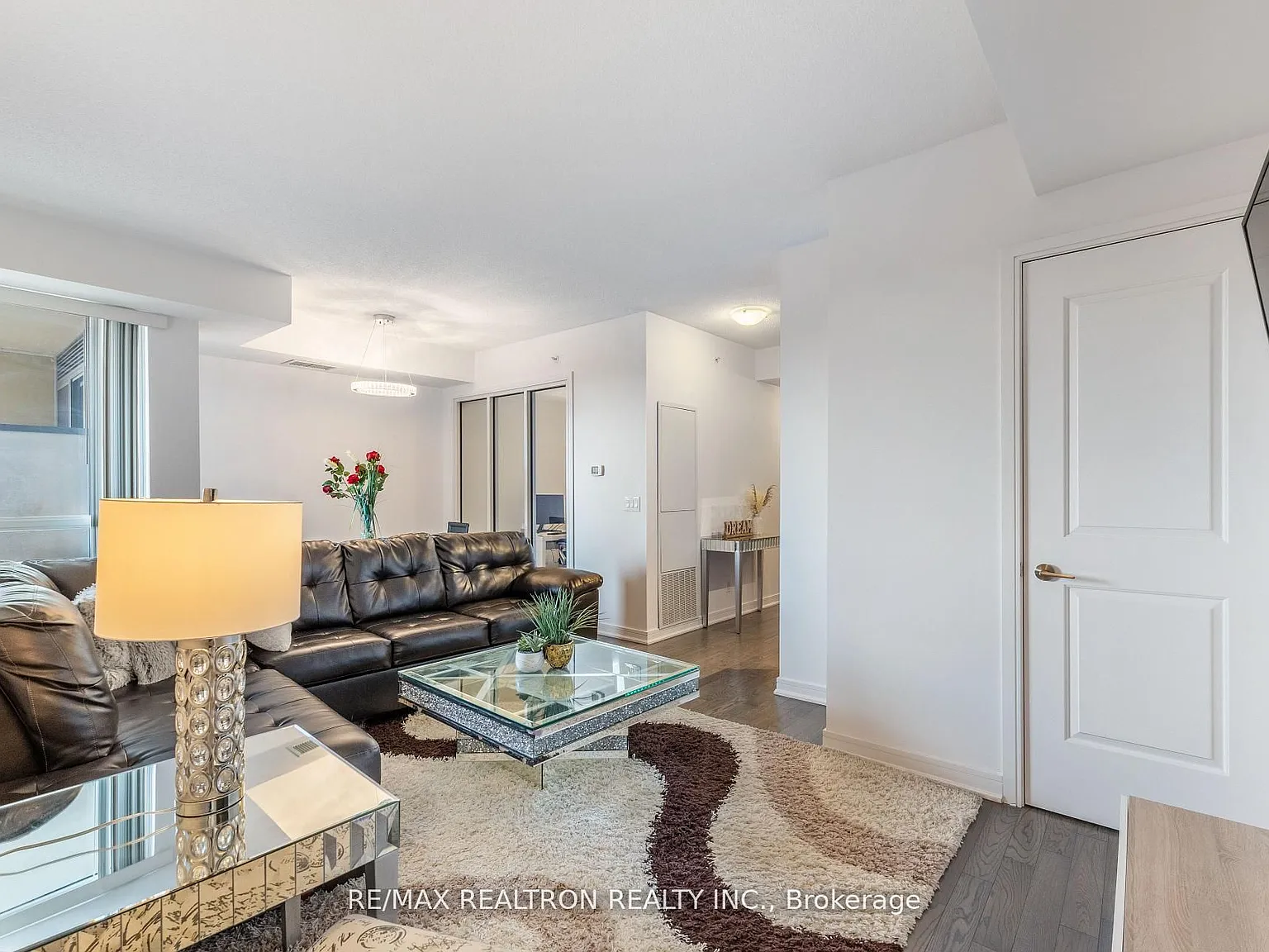 3 bed, $3,100 — Photo 4