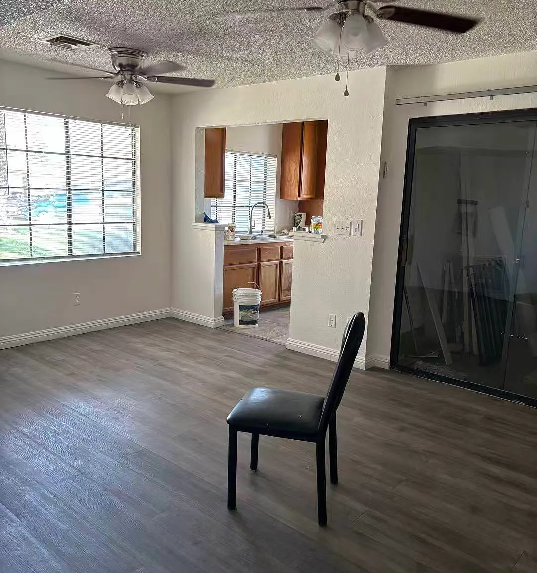 2 bed, 884 sqft, $1,500 — Photo 1