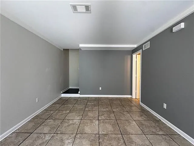 937 E Monterey Ct #D — Photo 10