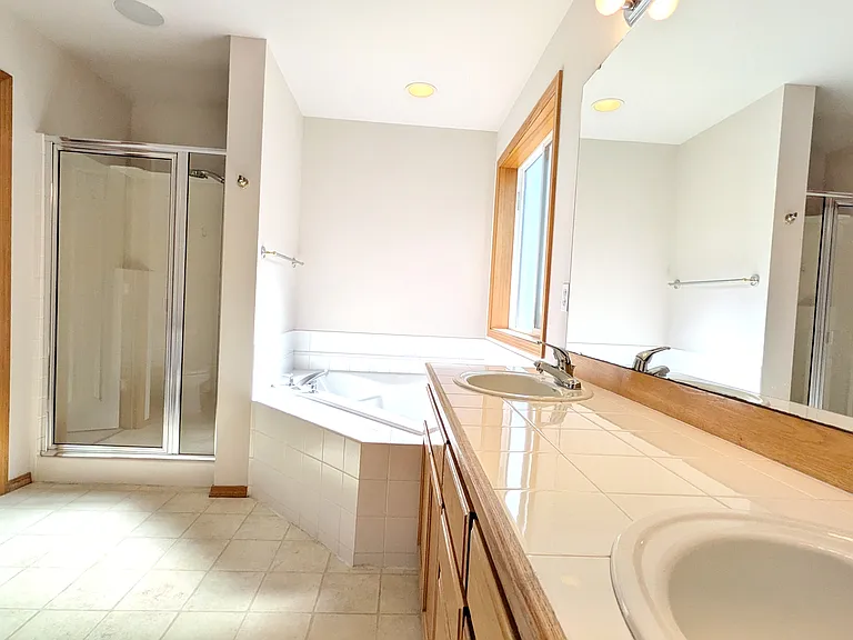 Master Bath (5-piece)
