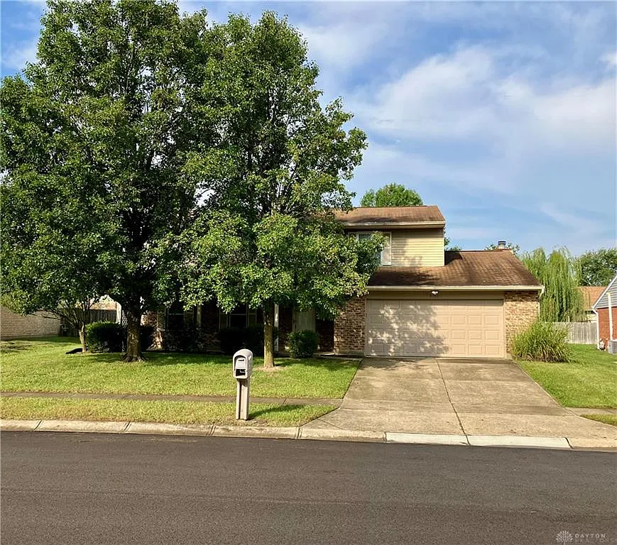 4 bed, 2.5 bath, 2226 sqft, $2,200 — Photo 1