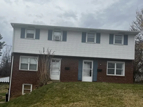 8 North St #B, Canonsburg, PA 15317