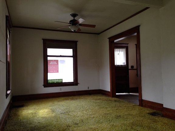 2nd image of 619 N 6th Ave