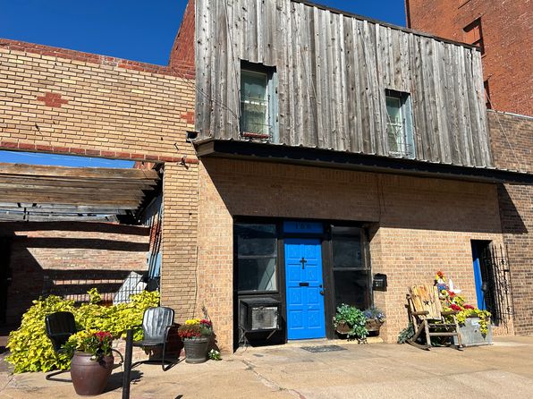 108 W 6th St UNIT 1