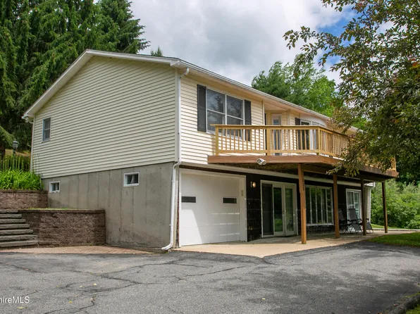 335 North St, Cheshire, MA 01225