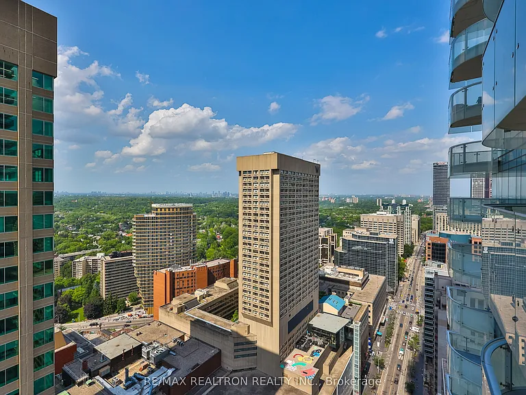 1 Bloor St E #3211 — Photo 27