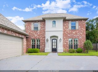 16574 Long Lake Dr, Prairieville, LA 70769