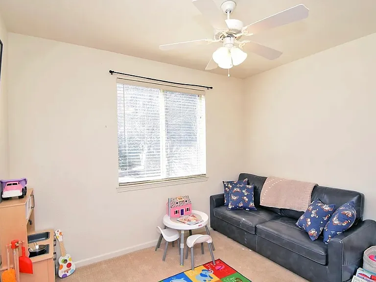 13725 Seabiscuit Dr — Photo 11