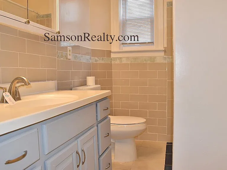177 Walnut St #1 — Photo 16