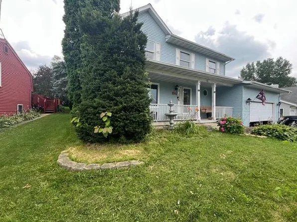 1627 Candlewick Dr SW, Poplar Grove, IL 61065