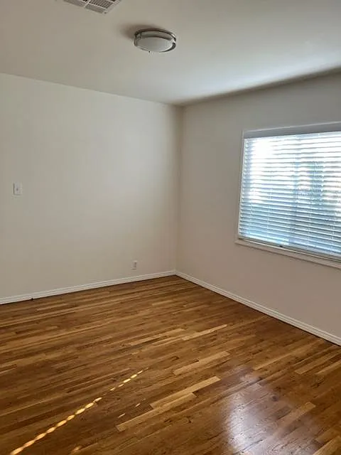 1129 Geranio Dr — Photo 4
