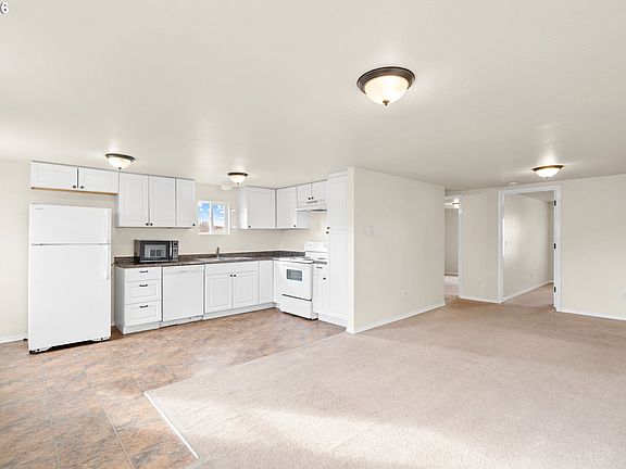 2nd image of 709 SW 16th St