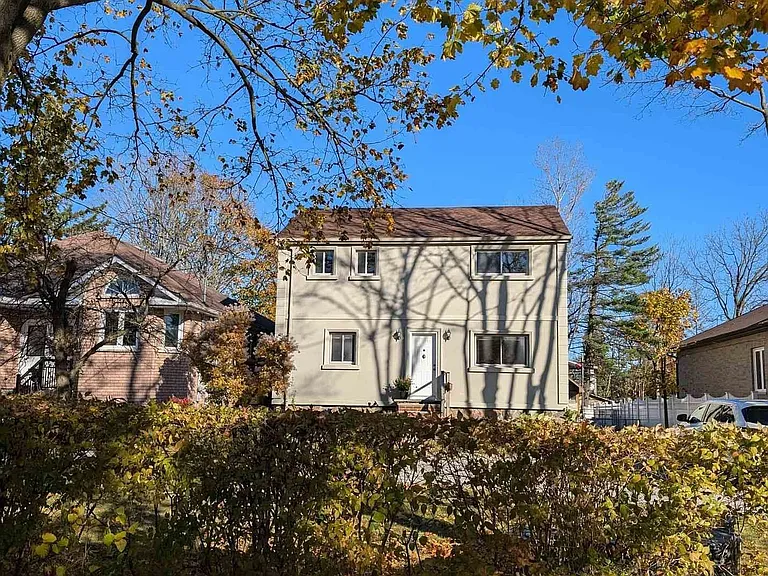 9 Atkinson Ave #MAIN — Photo 12