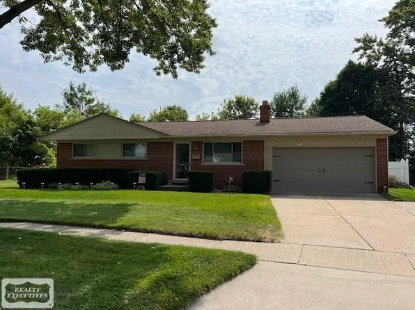41960 Stanberry Dr, Sterling Heights, MI 48313