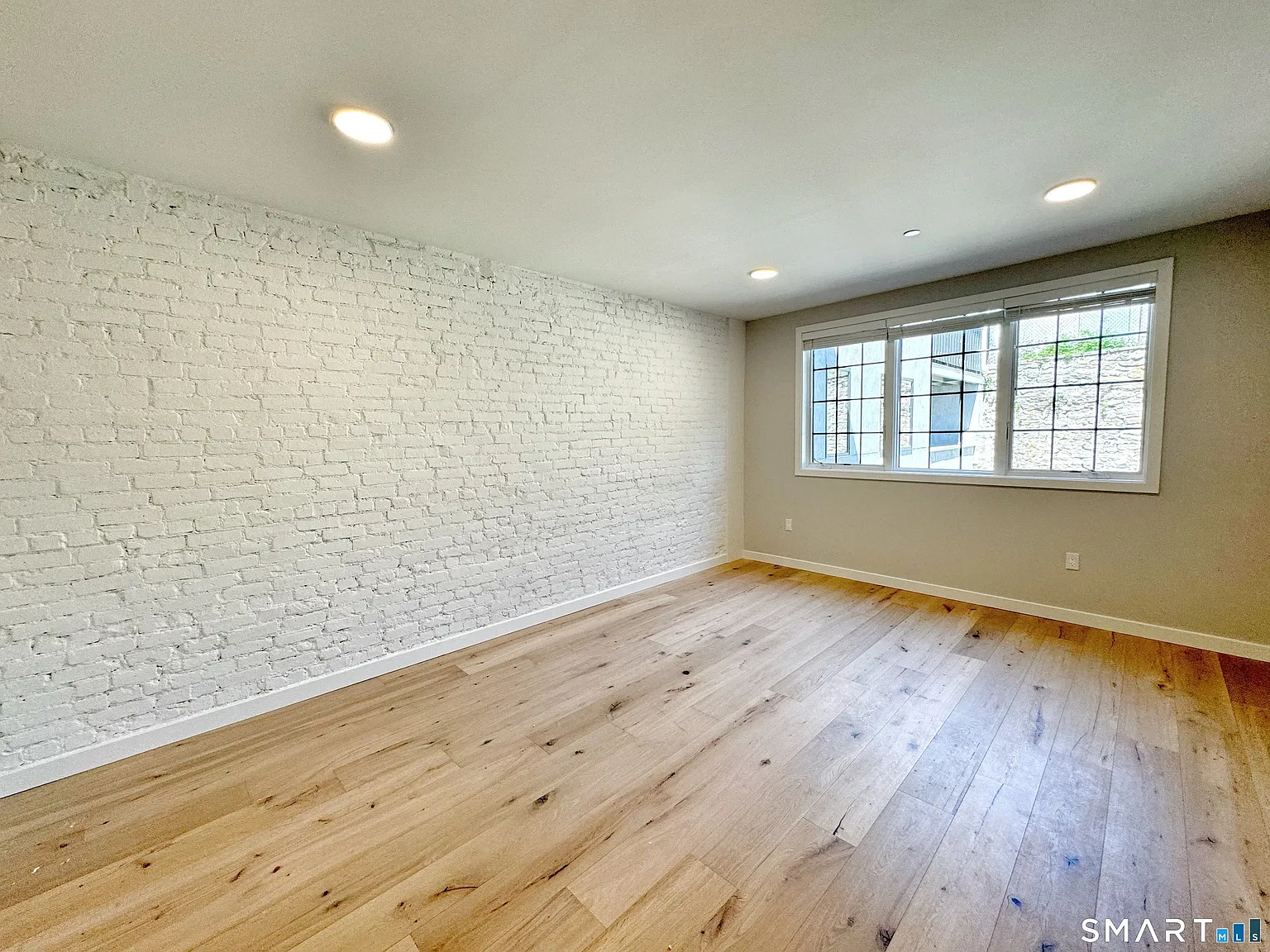 Studio, 1.0 bath, 425 sqft, $1,475 — Photo 1