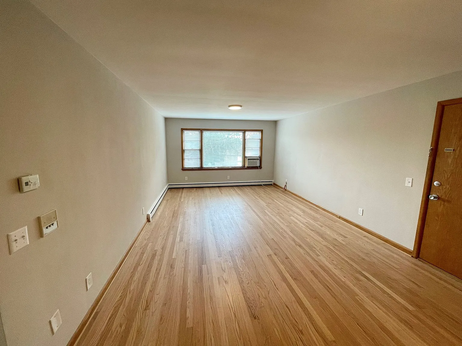 Nice 1bed 1bath Apartment near the Vilas Neighborhood — Photo 4
