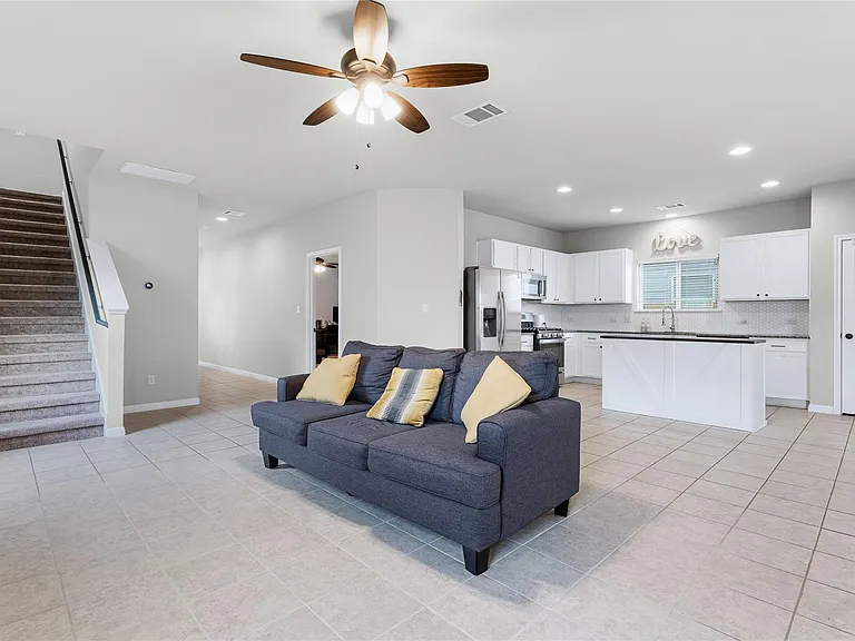 237 Driftwood Ln — Photo 7