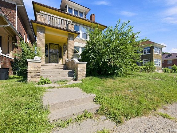4th image of 2288 Hazelwood St