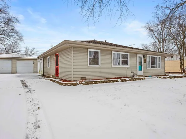 387 Lahonda Dr, Valparaiso, IN 46385