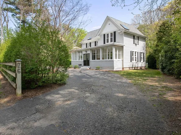 76 Edgewood Avenue, Smithtown, NY 11787