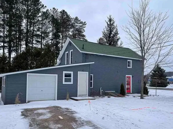 917 State St, Harbor Springs, MI 49740