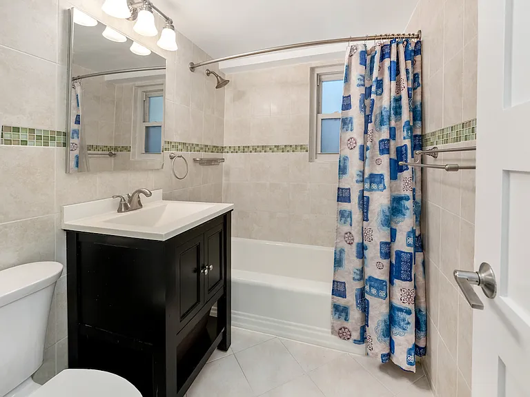 345 E 56th St #7J — Photo 17