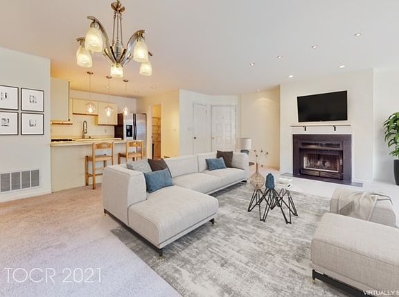 5th image of 166 Oakland Ct #9