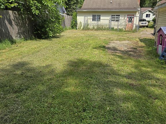 4th image of 708 Fairyland Ave