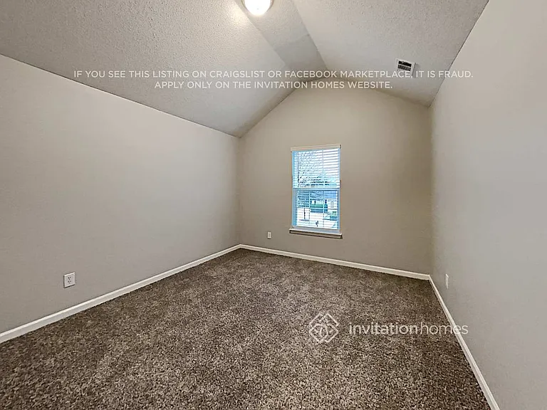 3913 Arabian Way — Photo 13