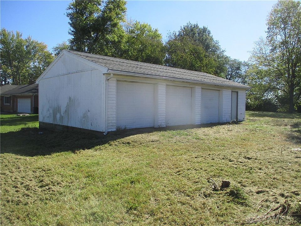 2nd image of 6242 Phillipsburg Union Rd
