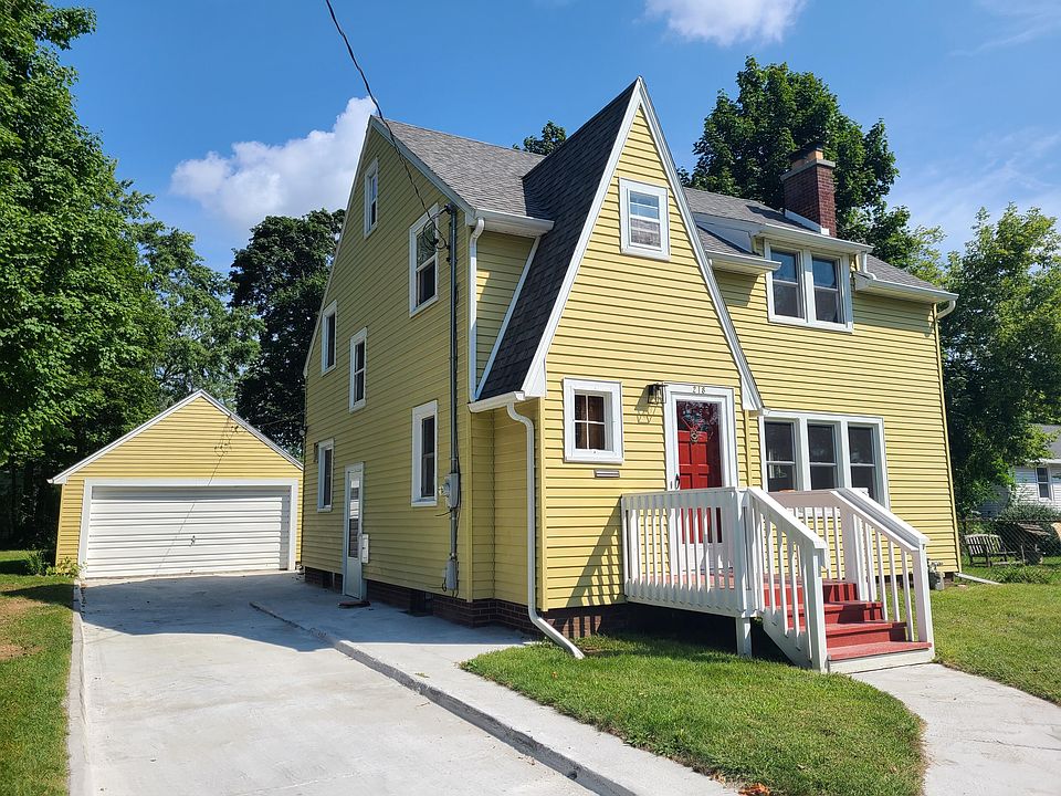 1st image of 218 Iroquois Ave