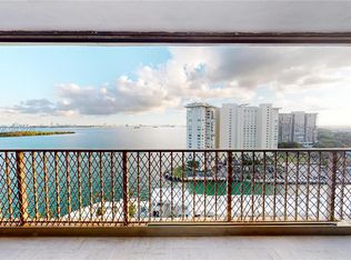 1800 NE 114th St APT 1705, Miami, FL 33181