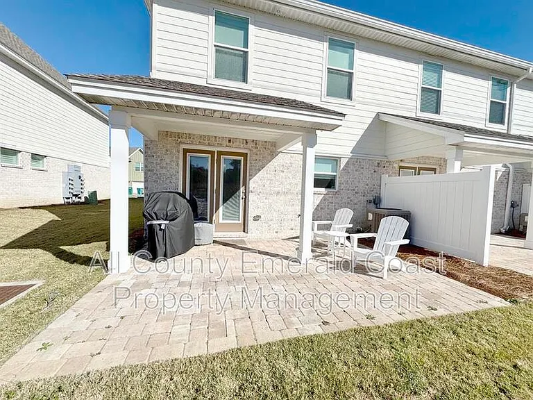 400 Mattie M Kelly Blvd #14 — Photo 7