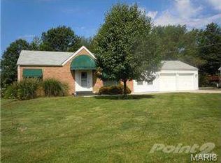 9757 Sappington Rd, Saint Louis, MO 63128