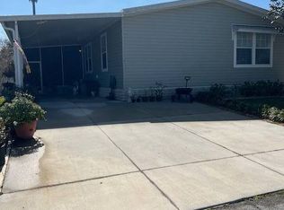 94 E Hampton Dr, Auburndale, FL 33823