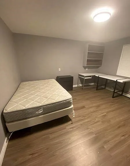 10 Hickory St E #7 — Photo 2