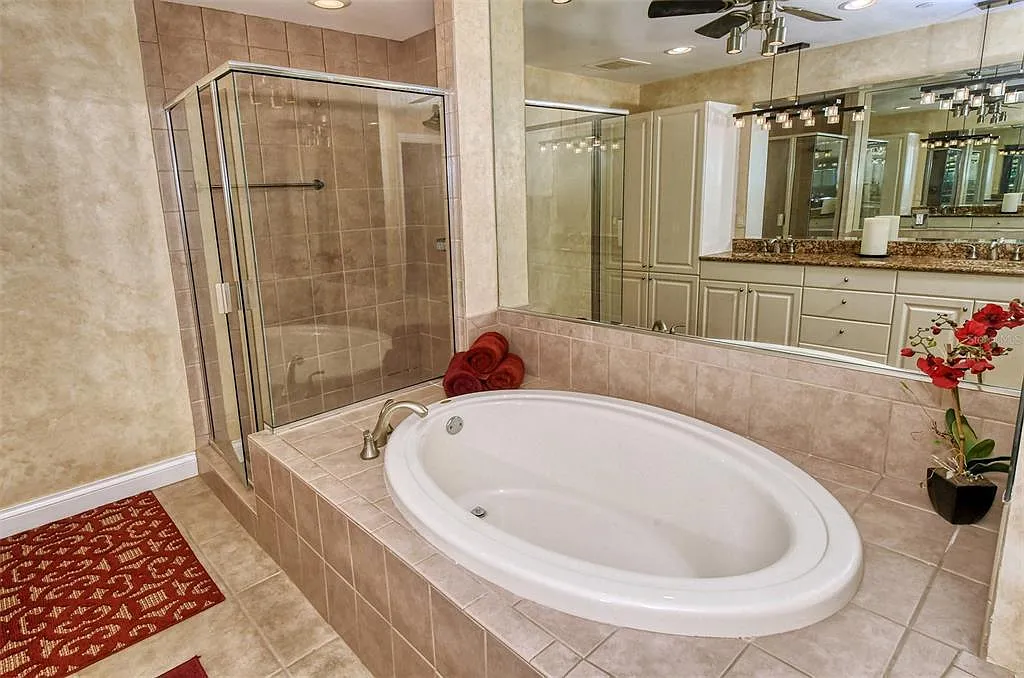 2 bed, 1666 sqft, $5,000 — Photo 4