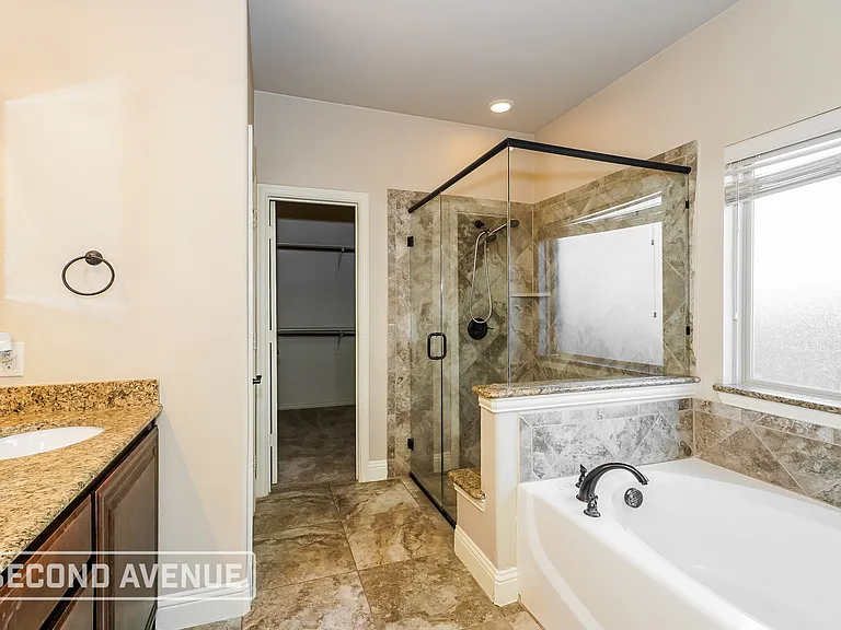 401 Bamborough Dr — Photo 15