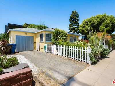 1849 Walgrove Ave, Los Angeles, CA, 90066