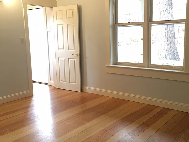 228 B St — Photo 8