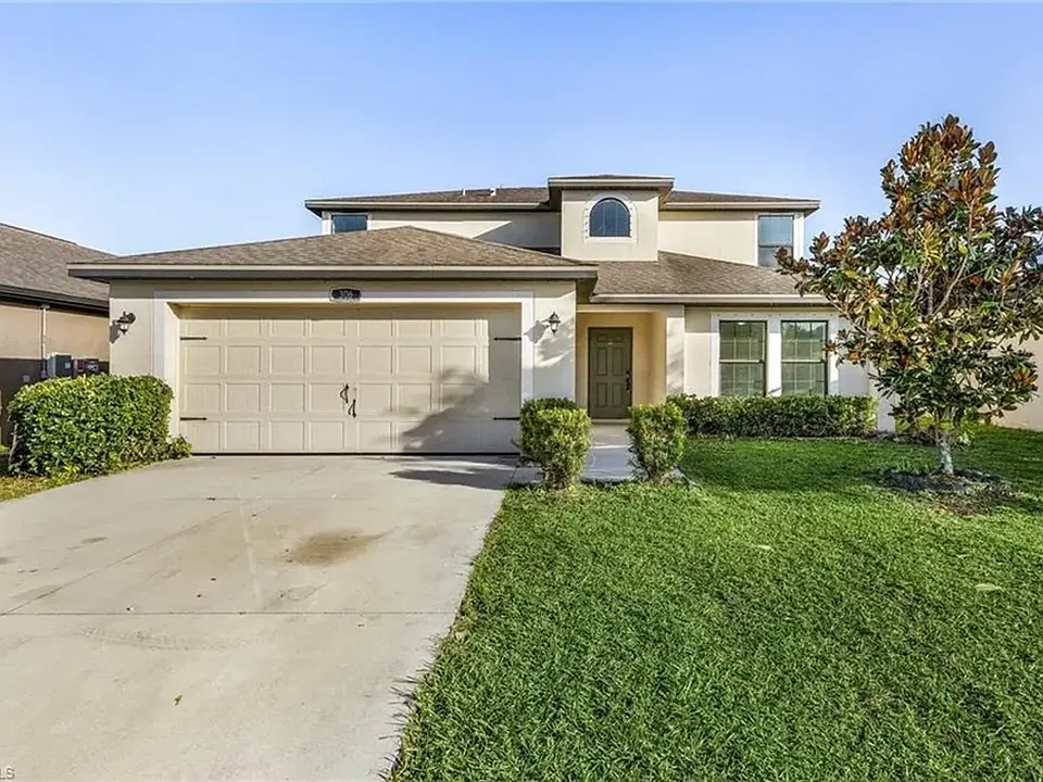306 Shadow Lakes Dr