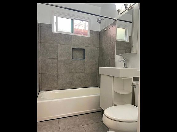 5th image of 1000 Palm Ave #22