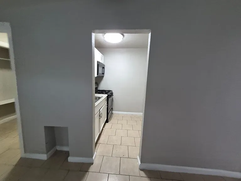 115 Caldwell St #5 — Photo 8